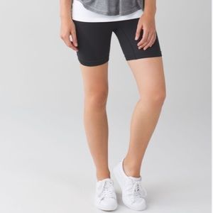 Lululemon Sculpt Short